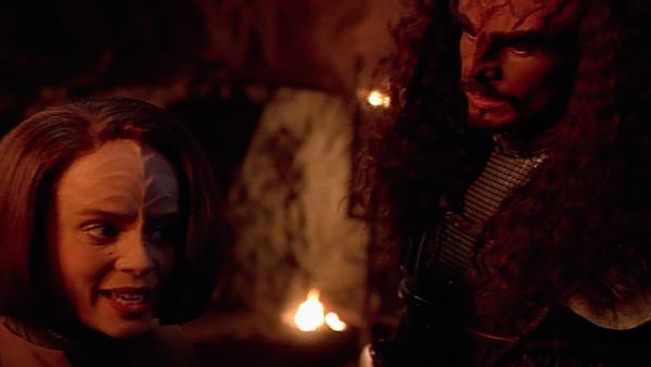 Star Trek: Voyager - Day Of Honor