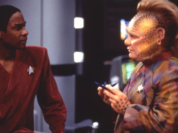 Star Trek: Voyager - Riddles