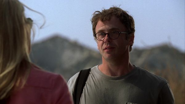 CSI en español - Etiquetas en los pies