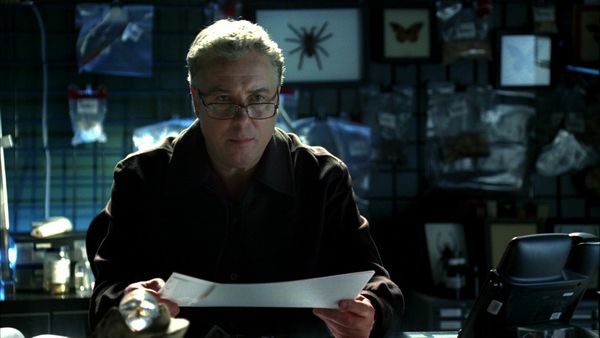 CSI en español - Ojos vacíos