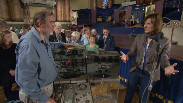 Antiques Roadshow UK - Leeds 2