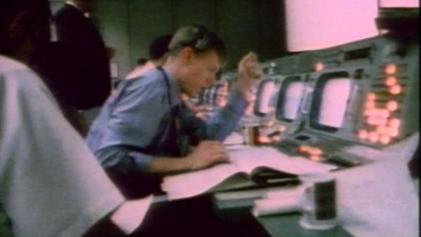 20th Century with Mike Wallace - Crisis in Space: The Real Story of Apollo 13