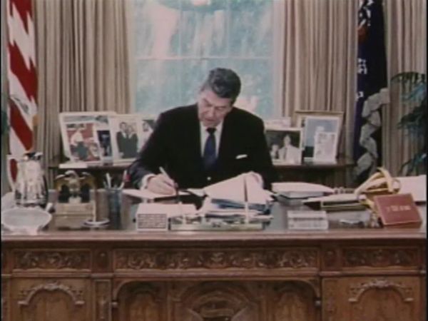 20th Century with Mike Wallace - The Iran-Contra Scandal