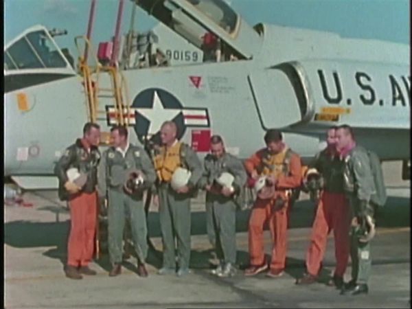 20th Century with Mike Wallace - Pioneers in Space