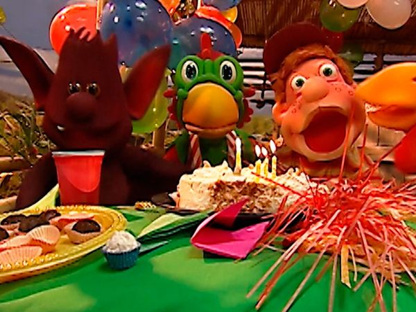 Cocoricó - Bolo de aniversário - Bruxa