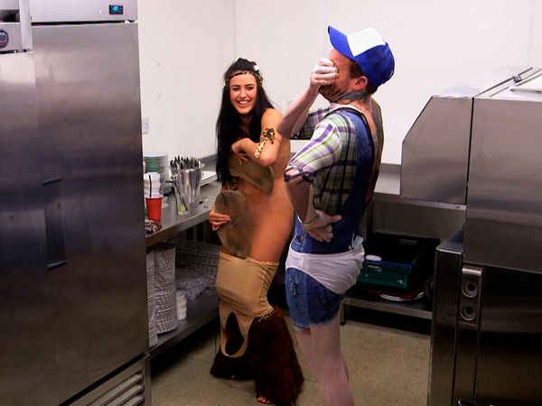 Geordie Shore: Gran Batalla de Cumpleaños - Episodio 102