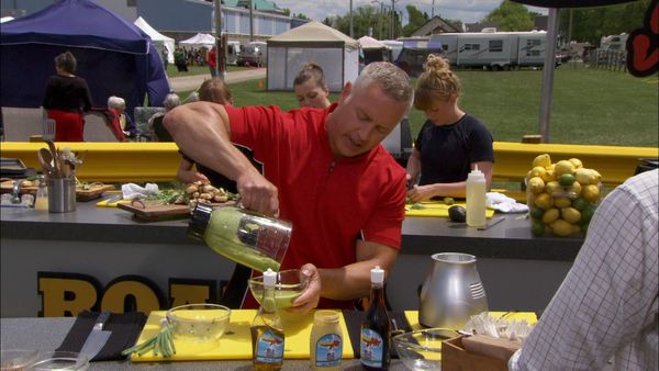 Road Grill - The Dog Show