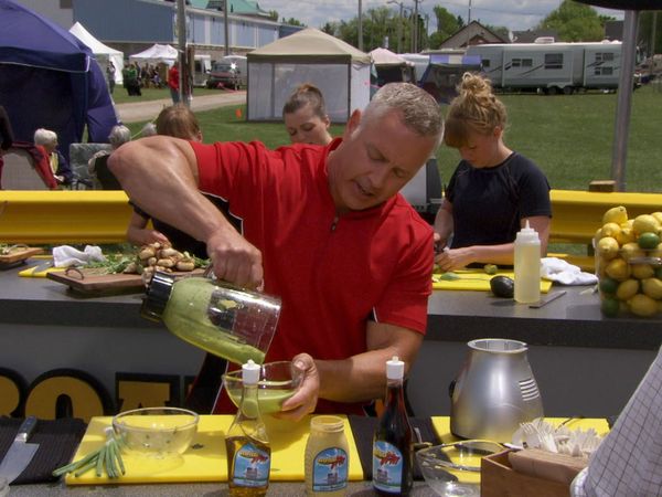 Road Grill - The Dog Show