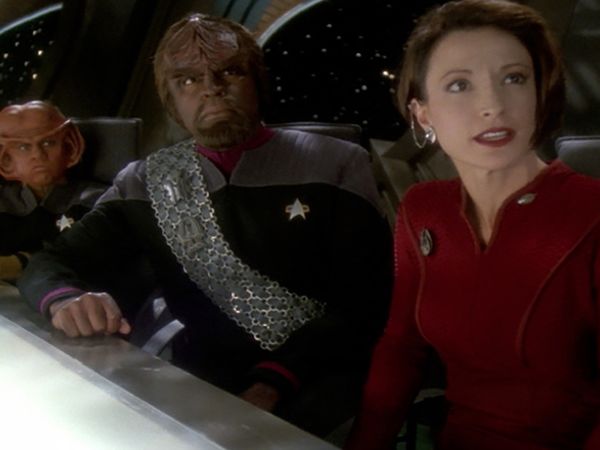 Star Trek: Deep Space Nine - Take Me Out To The Holosuite