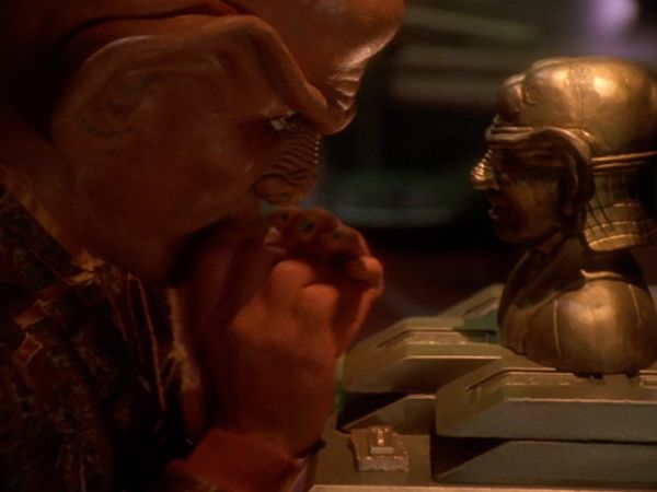 Star Trek: Deep Space Nine - The Emperor's New Cloak