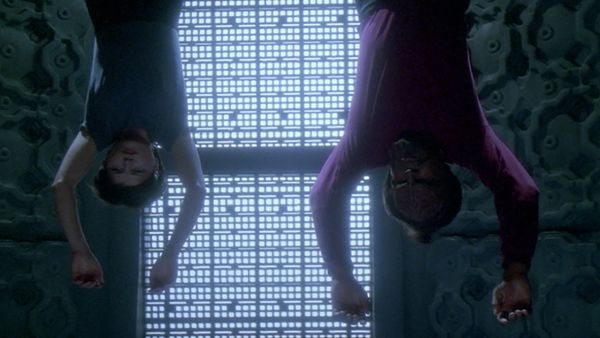 Star Trek: Deep Space Nine - Strange Bedfellows