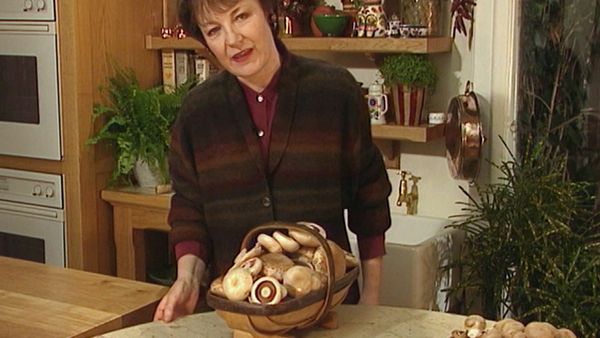 Delia Smith's Winter Collection - Comfort Food and Casseroles