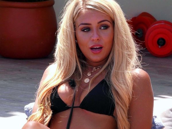 Ex On The Beach - On The Rocks