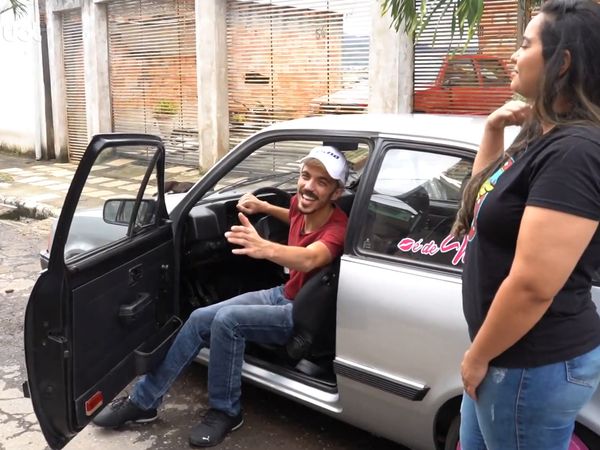 Cheio de Graxa - Casal Chevette