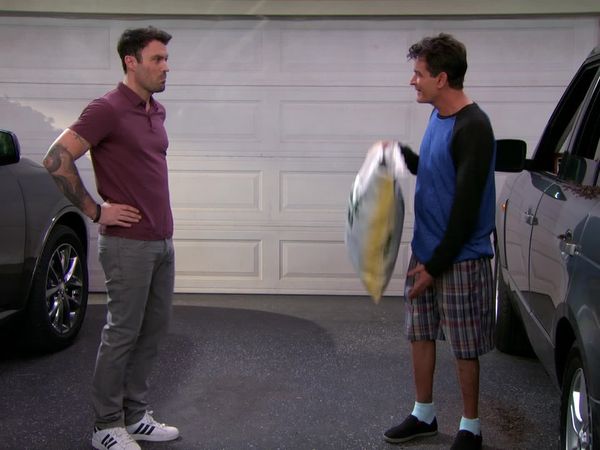 Anger Management - Charlie förlorar oskulden igen