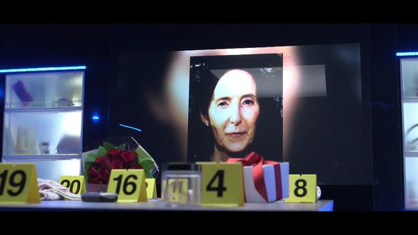 Crime Scene Solvers - Bloody Christmas Next to the Leman Lake (Ruth Légeret Case)