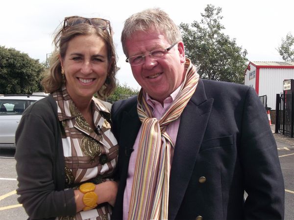 Celebrity Antiques Road Trip - Deborah Meaden and Theo Paphitis