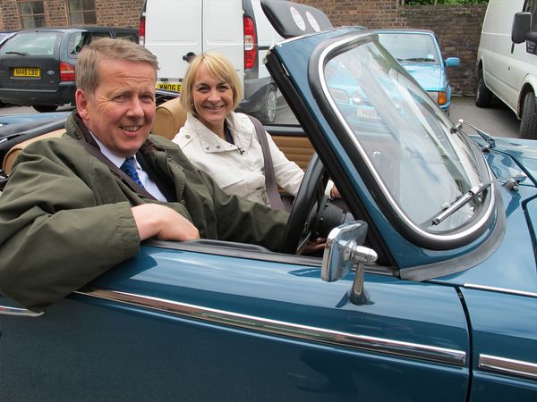 Celebrity Antiques Road Trip - Sheila Hancock and Sandi Toksvig