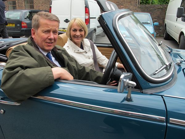 Celebrity Antiques Road Trip - Bill Turnbull and Louise Minchin