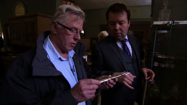 Celebrity Antiques Road Trip - Frances Barber and Phil Davis