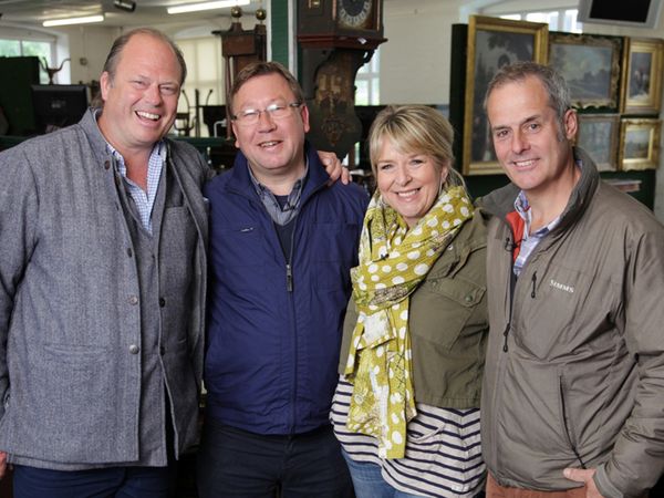 Celebrity Antiques Road Trip - Jodie Kidd and James Martin