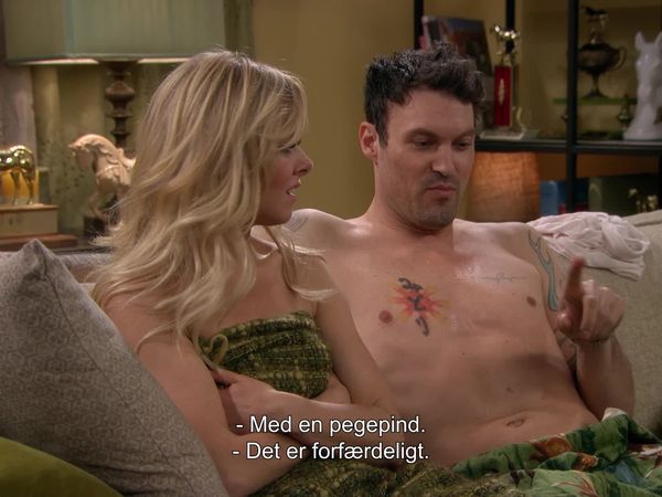 Anger Management - Charlie tilbringer en nat med Lacey