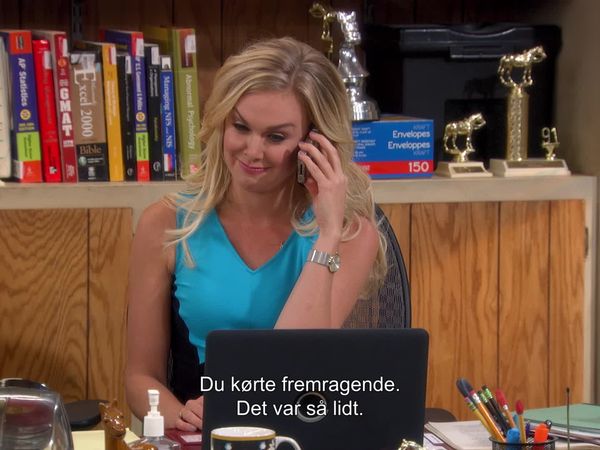 Anger Management - Charlie tilbringer tid med den lækre fængselsinspektør