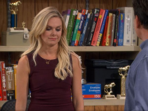 Anger Management - Charlie Gets Between Sean & Jordan