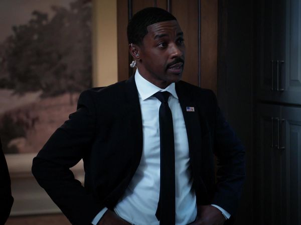 Tyler Perry's The Oval - The Mole