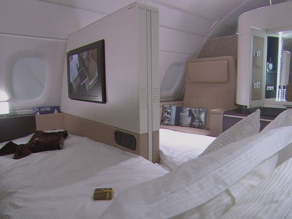 The Travel Detective - Over The Top Airline Seats