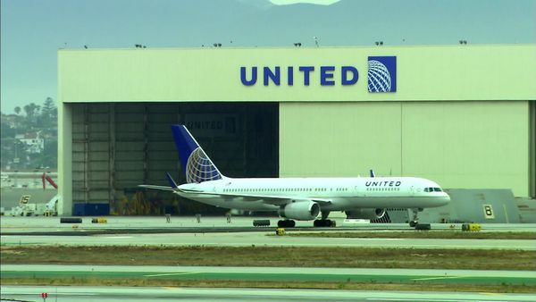 The Travel Detective - Decline & Fall of Air Service to U.S. Cities