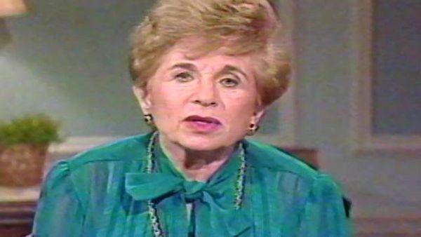 Dr. Ruth - Dr. Ruth: S1 E1 - Burt Reynolds