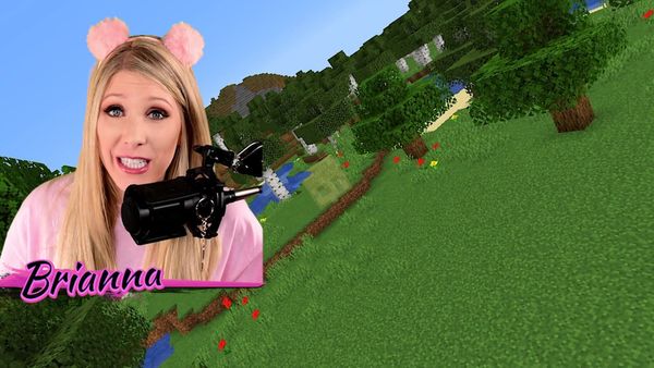 Brianna Playz - I Found Secrets about Noob1234! / Underwater House Battle vs PrestonPlayz!
