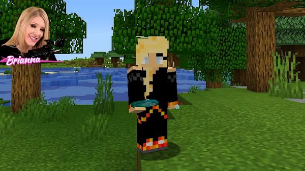 Brianna Playz - Things You Should Never Craft with Diamonds! / Minecraft Sky Base Battle vs PrestonPlayz!