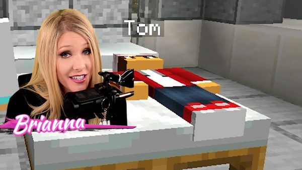 Brianna Playz - I Found a Nurse Only Minecraft Server! / How to Play as Spiderman in Minecraft!