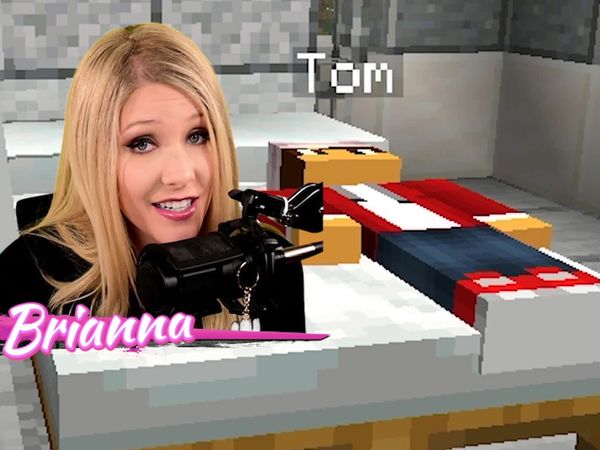 Brianna Playz - I Found a Nurse Only Minecraft Server! / How to Play as Spiderman in Minecraft!