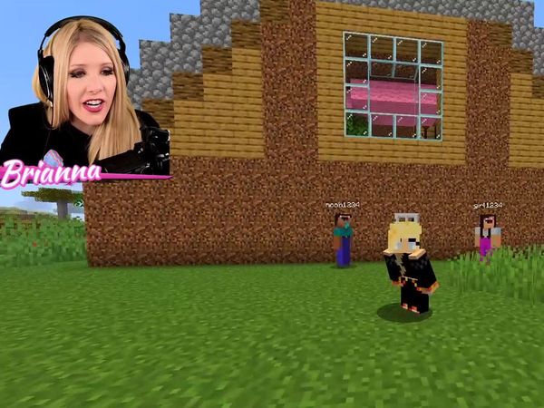 Brianna Playz - I Found Girl1234's Secret Minecraft House! / I Spent 24 Hours in SSUNDEE's Minecraft House!