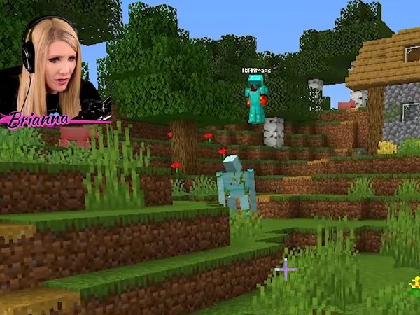Brianna Playz - Ways to Prank PrestonPlayz with Diamonds! / Tiny Minecraft House Battle vs PrestonPlayz!