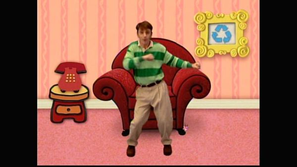 Blue's Clues - What Does Blue Want To Make Out of Recycled Things?