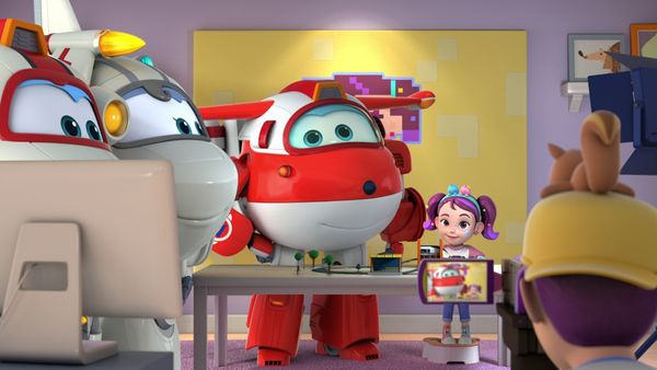 Super Wings - Webcaster Disaster / Fun in the Philippines