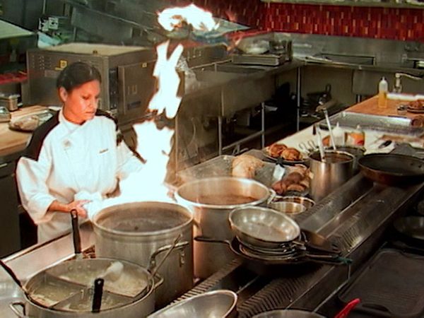 Hell's Kitchen - 4 Chefs Compete