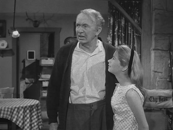 The Real McCoys - The Egg War