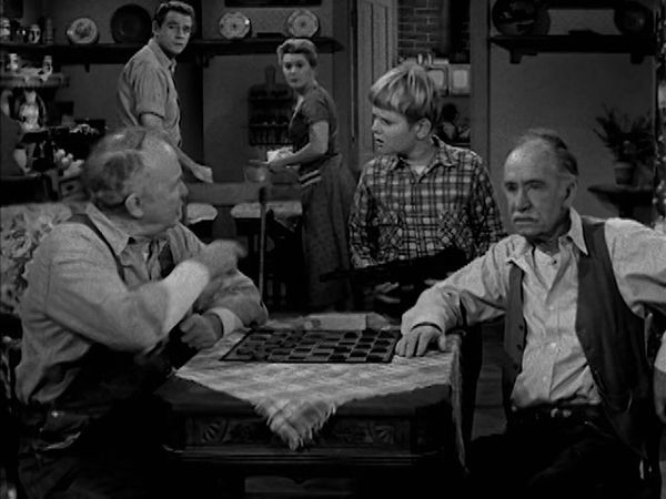 The Real McCoys - The Perfect Houseguest
