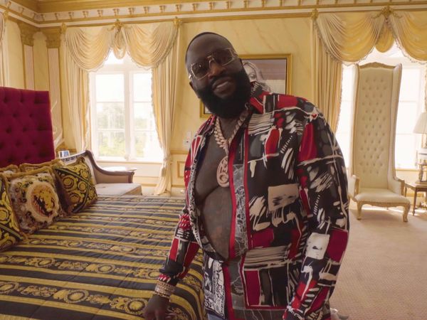 MTV Cribs BR - Rick Ross, Jojo Siwa, Nico Tortorella