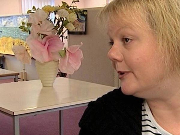 DIY SOS - Three-In-A-Bed Frimley
