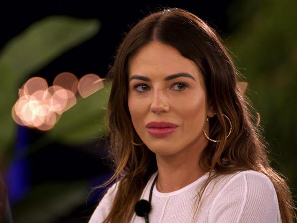 Celebrity Ex on the Beach - Secret Kisses