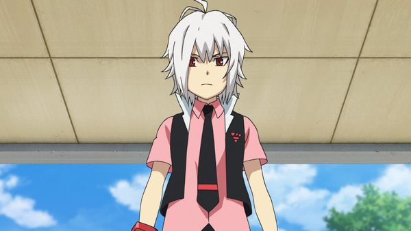 Beyblade Burst - ¡Spryzen contra Wyvron!