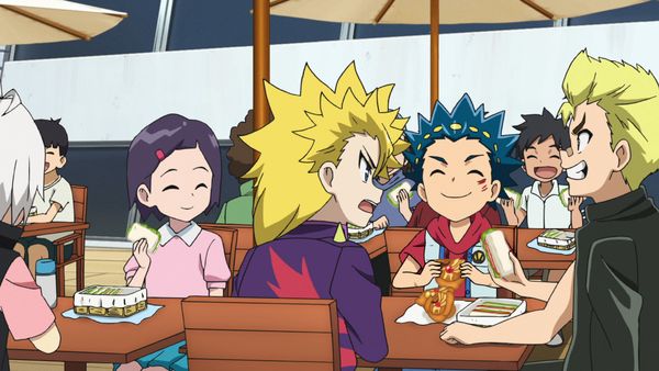 Beyblade Burst - ¡Lecciones de una leyenda!