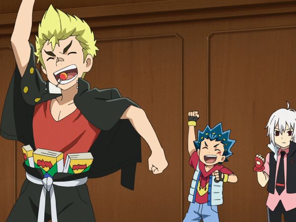 Beyblade Burst - ¡Entrenamiento! ¡La arena dentada!