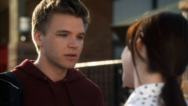 Awkward - Jenna vive